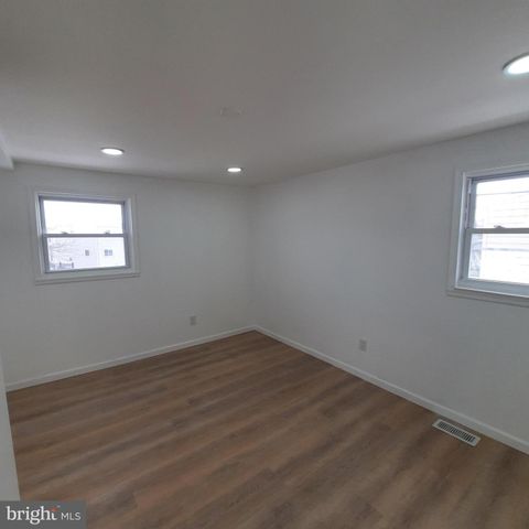 1984 KING ARTHUR RD, Philadelphia, PA 19116