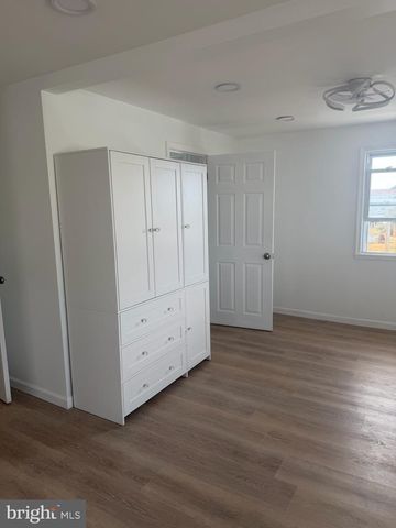 1984 KING ARTHUR RD, Philadelphia, PA 19116