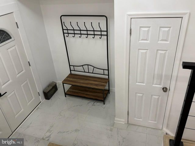 1984 KING ARTHUR RD, Philadelphia, PA 19116