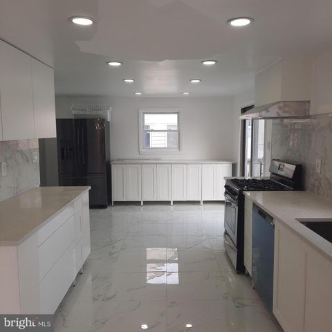 1984 KING ARTHUR RD, Philadelphia, PA 19116