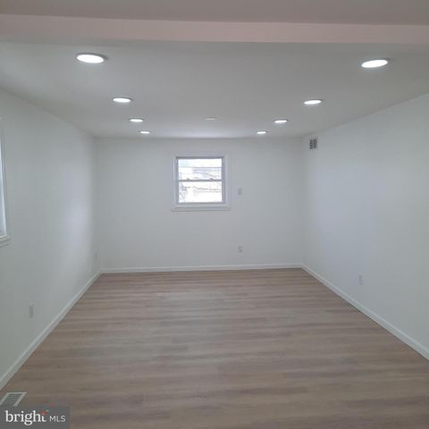 1984 KING ARTHUR RD, Philadelphia, PA 19116