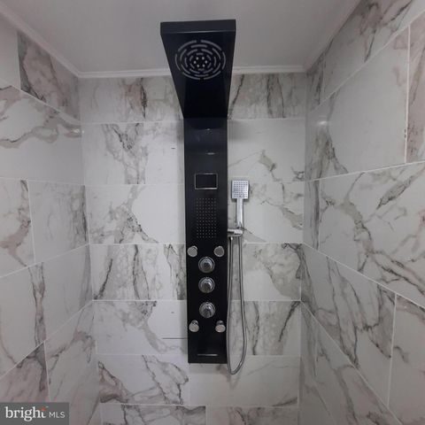 1984 KING ARTHUR RD, Philadelphia, PA 19116