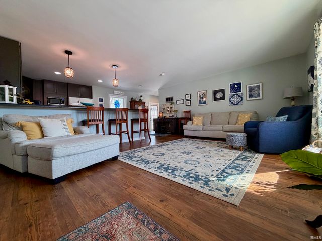 17 Eastview Court, Bedford, IN 47421