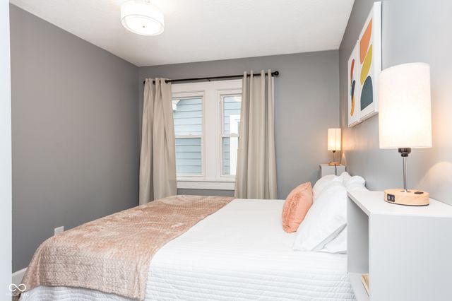 1526 S East Street, Indianapolis, IN 46225