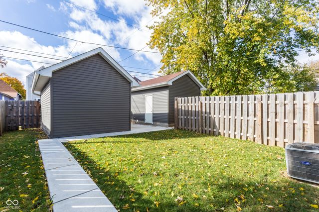 1526 S East Street, Indianapolis, IN 46225