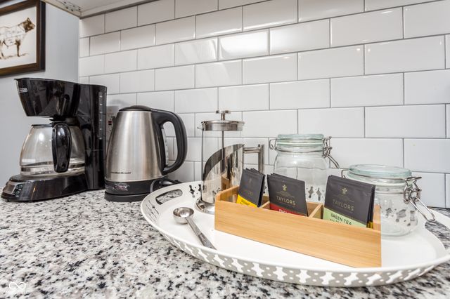 1526 S East Street, Indianapolis, IN 46225