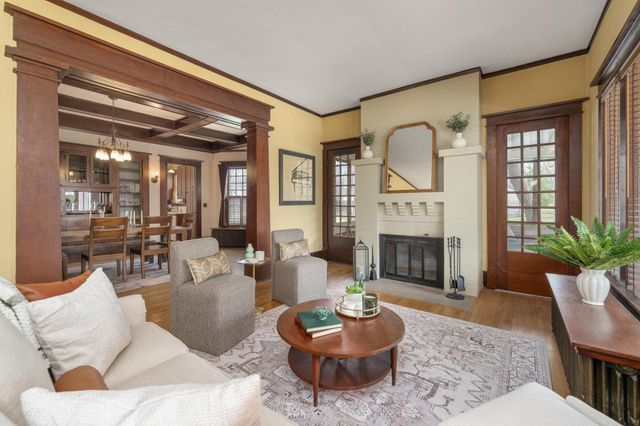 3342 Country Club Pl, Wichita, KS 67208