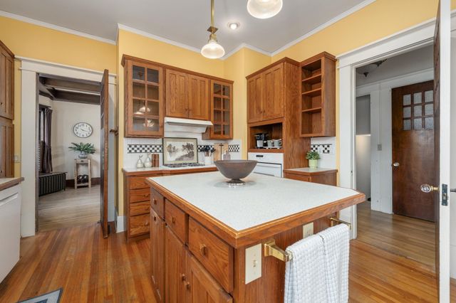 3342 Country Club Pl, Wichita, KS 67208