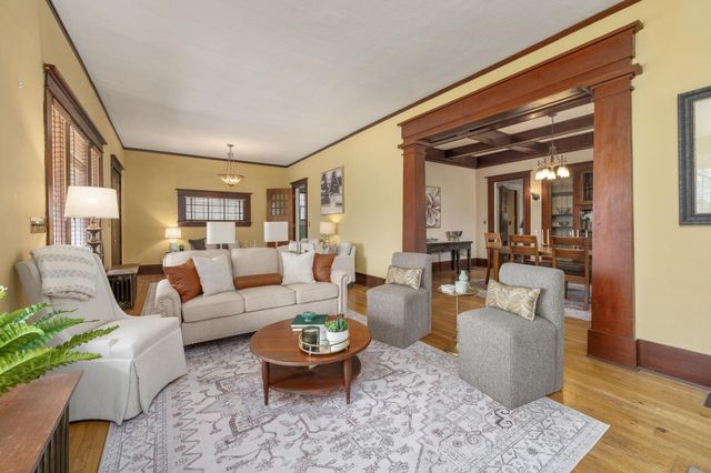 3342 Country Club Pl, Wichita, KS 67208