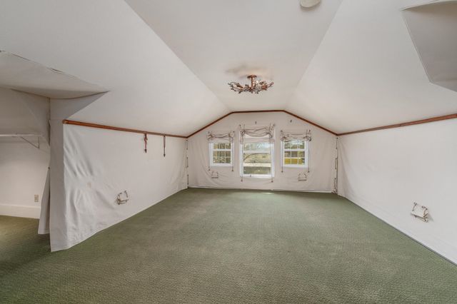 3342 Country Club Pl, Wichita, KS 67208