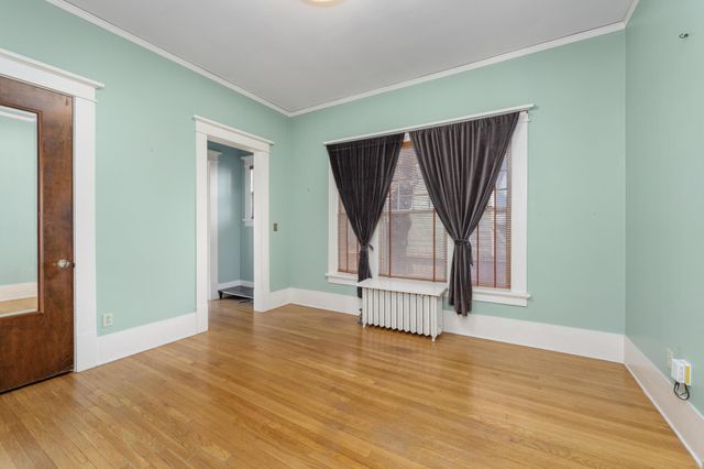 3342 Country Club Pl, Wichita, KS 67208