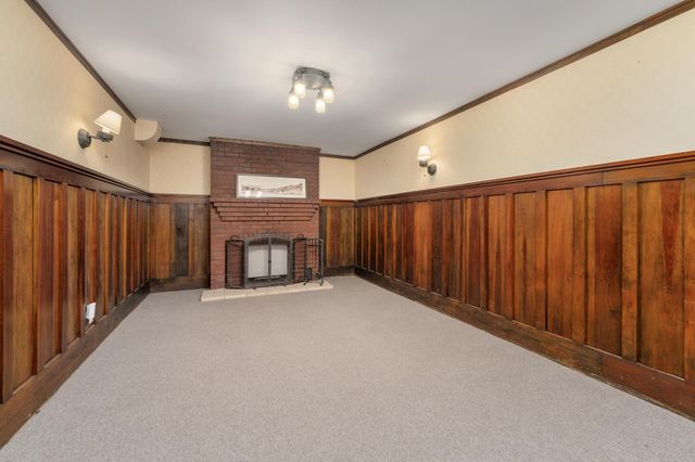 3342 Country Club Pl, Wichita, KS 67208