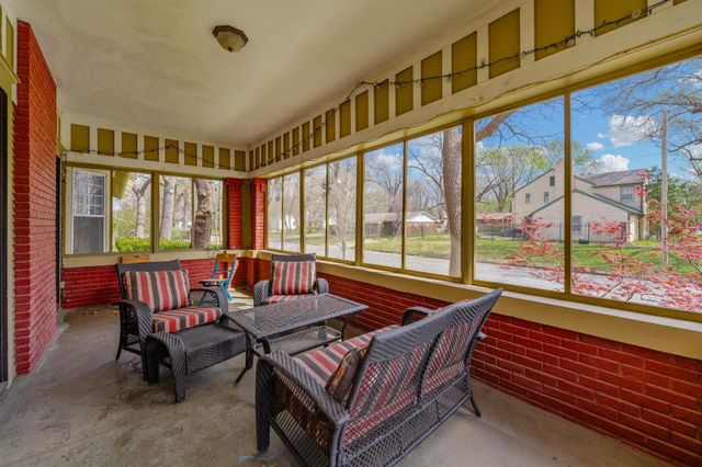 3342 Country Club Pl, Wichita, KS 67208