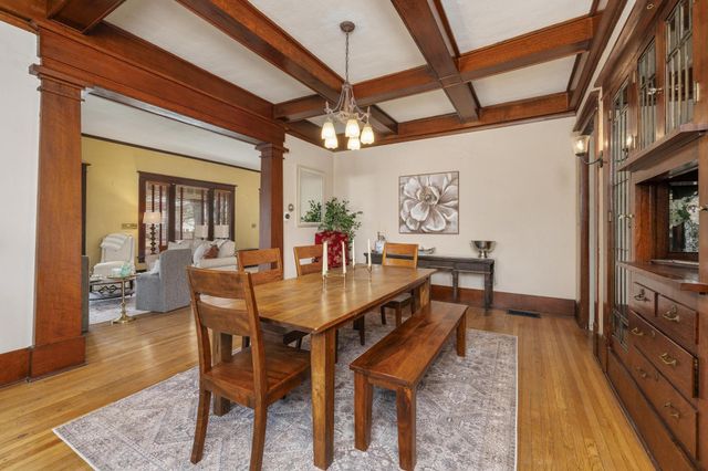 3342 Country Club Pl, Wichita, KS 67208