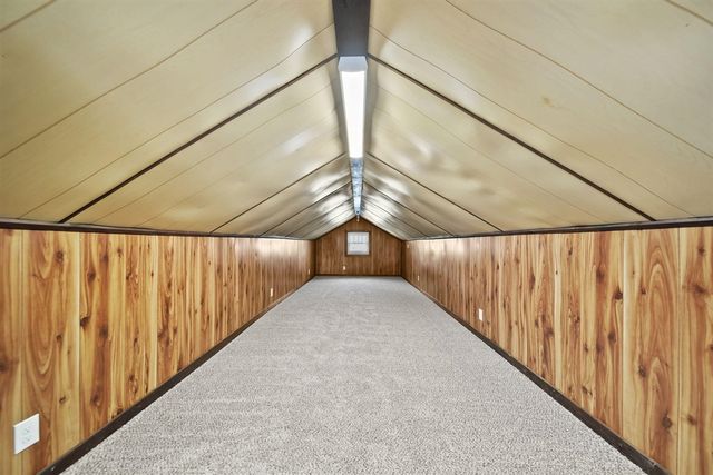 715 Woodlawn Avenue, Jackson, MI 49203