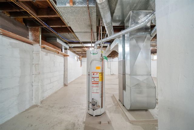 715 Woodlawn Avenue, Jackson, MI 49203