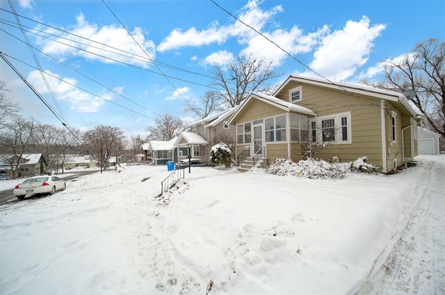 715 Woodlawn Avenue, Jackson, MI 49203