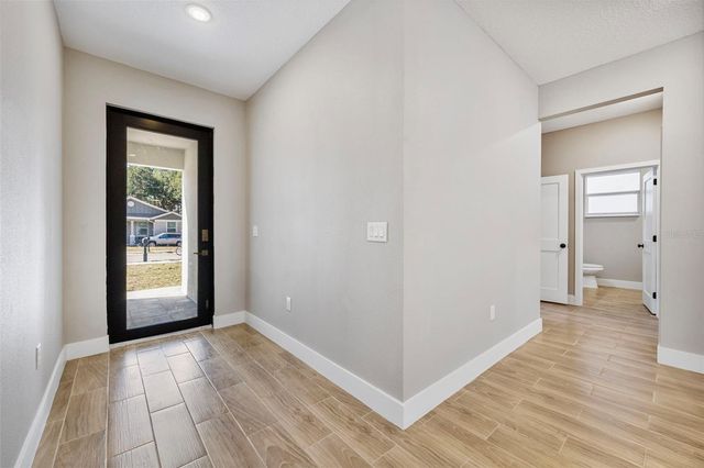 4015 N 29TH STREET, Tampa, FL 33610