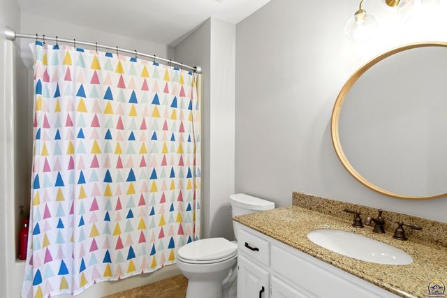 3456 SW Brandywine CT, Topeka, KS 66614