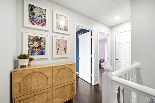 3456 SW Brandywine CT, Topeka, KS 66614