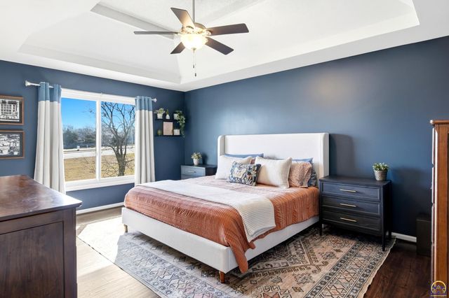 3456 SW Brandywine CT, Topeka, KS 66614