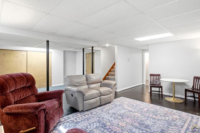 3456 SW Brandywine CT, Topeka, KS 66614