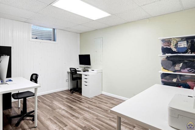 3456 SW Brandywine CT, Topeka, KS 66614