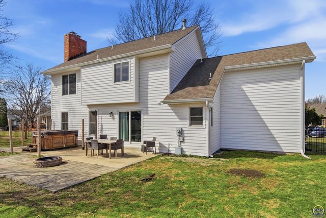 3456 SW Brandywine CT, Topeka, KS 66614