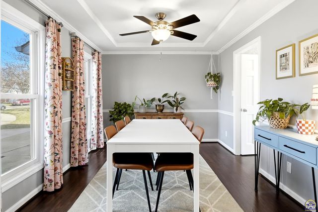 3456 SW Brandywine CT, Topeka, KS 66614