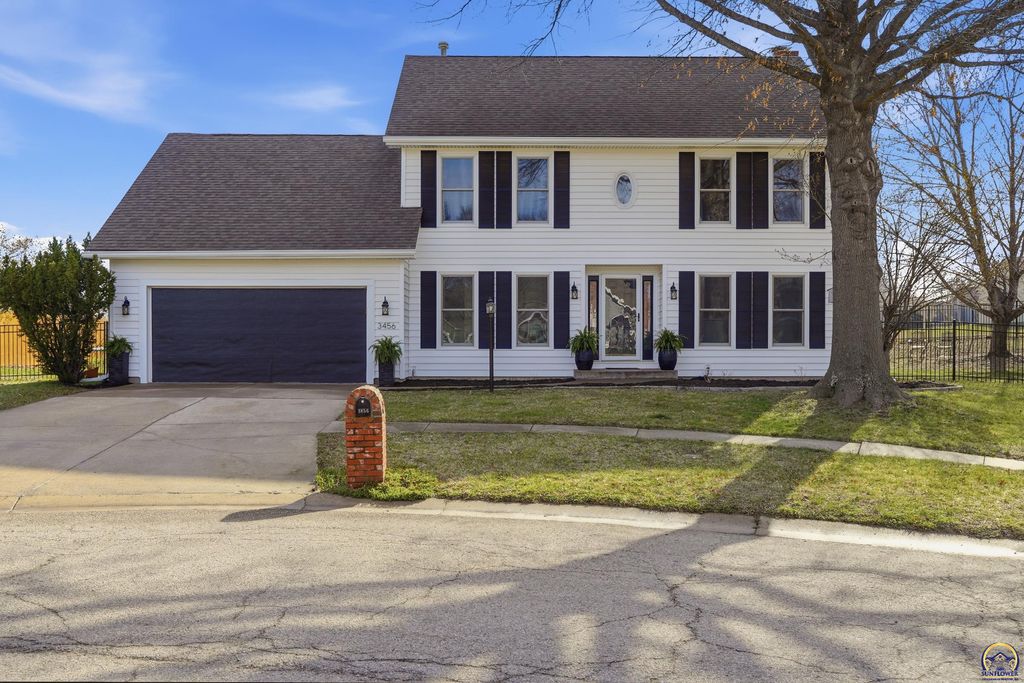 3456 SW Brandywine CT, Topeka, KS 66614