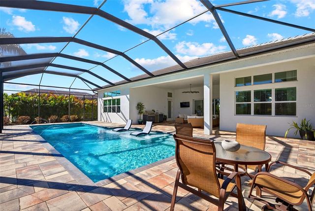 8276 REDONDA LOOP, Lakewood Ranch, FL 34202