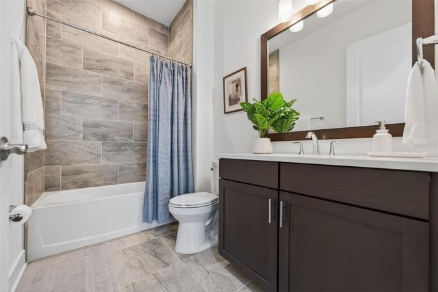 8276 REDONDA LOOP, Lakewood Ranch, FL 34202