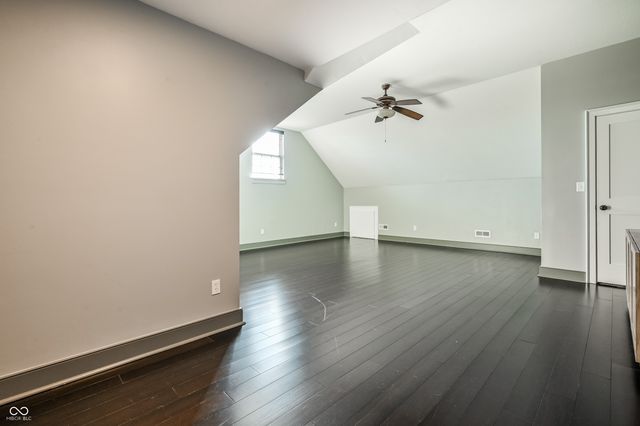 3866 S Cedar Creek Way, New Palestine, IN 46163