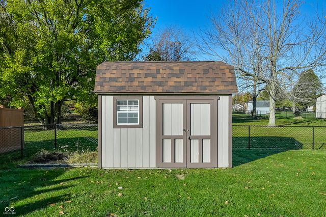 3866 S Cedar Creek Way, New Palestine, IN 46163