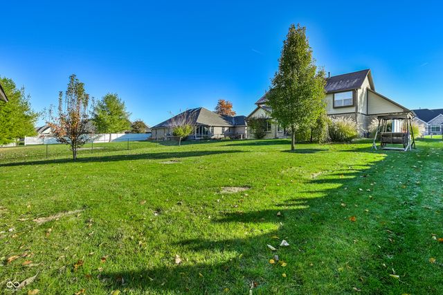 3866 S Cedar Creek Way, New Palestine, IN 46163