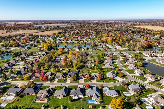 3866 S Cedar Creek Way, New Palestine, IN 46163