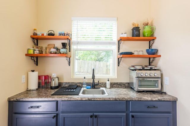 2640 Piping Rock TRL, Austin, TX 78748