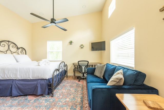 2640 Piping Rock TRL, Austin, TX 78748