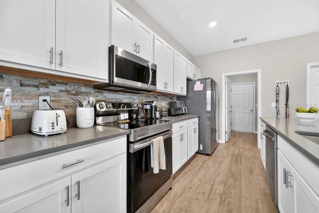 712 DAPHNE DRIVE, Polk City, FL 33868