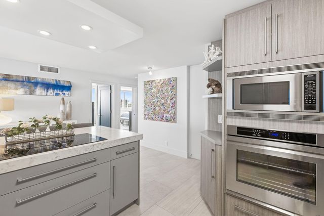 545 S Fort Lauderdale Beach Boulevard 1702, Fort Lauderdale, FL 33316