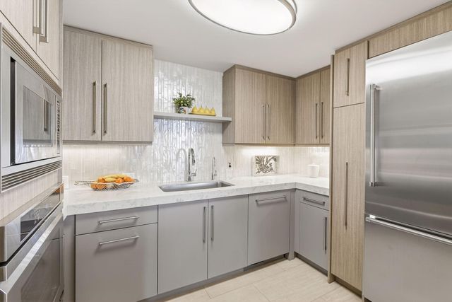 545 S Fort Lauderdale Beach Boulevard 1702, Fort Lauderdale, FL 33316