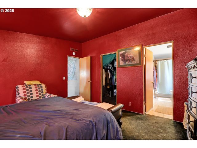 2570 Rosebay St, Eugene, OR 97402