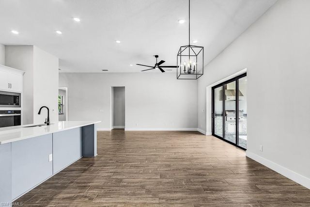 2134 SW 22nd TER, Cape Coral, FL 33991