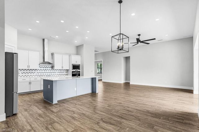 2134 SW 22nd TER, Cape Coral, FL 33991