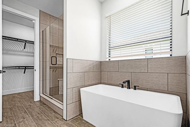 2134 SW 22nd TER, Cape Coral, FL 33991