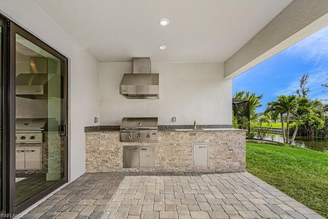 2134 SW 22nd TER, Cape Coral, FL 33991