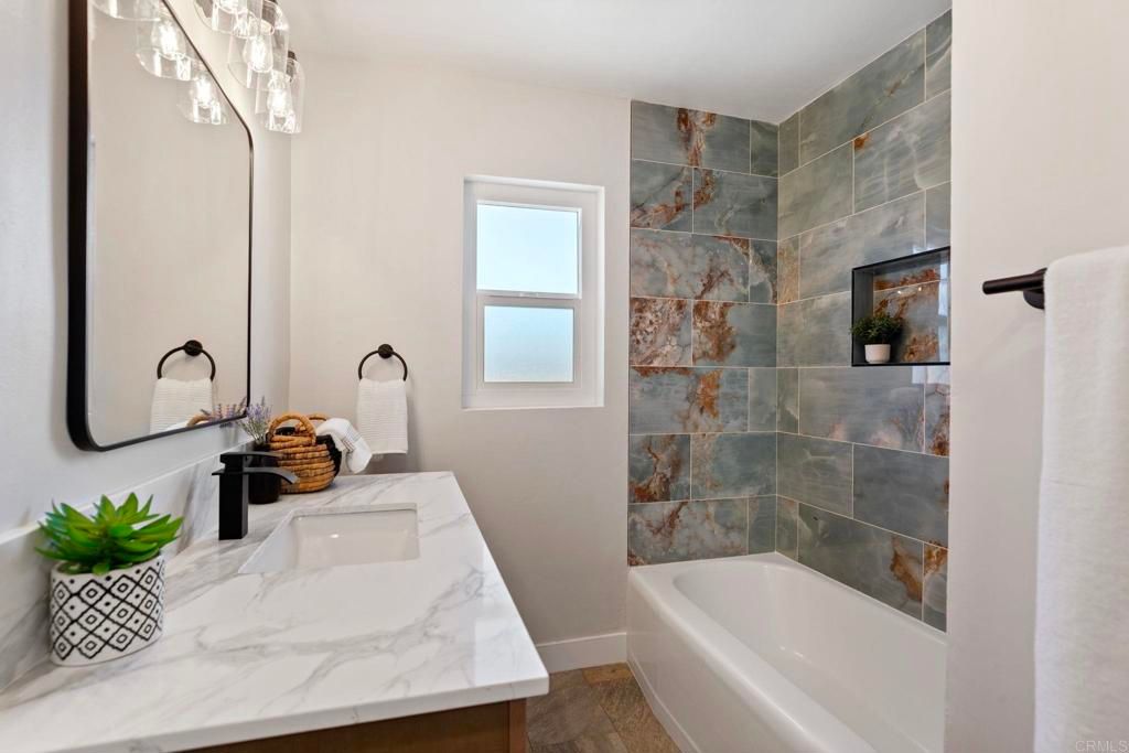 Image 11 of property listing at 611 9TH Street, Ramona, CA 92065