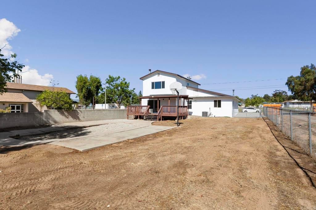 Image 34 of property listing at 611 9TH Street, Ramona, CA 92065