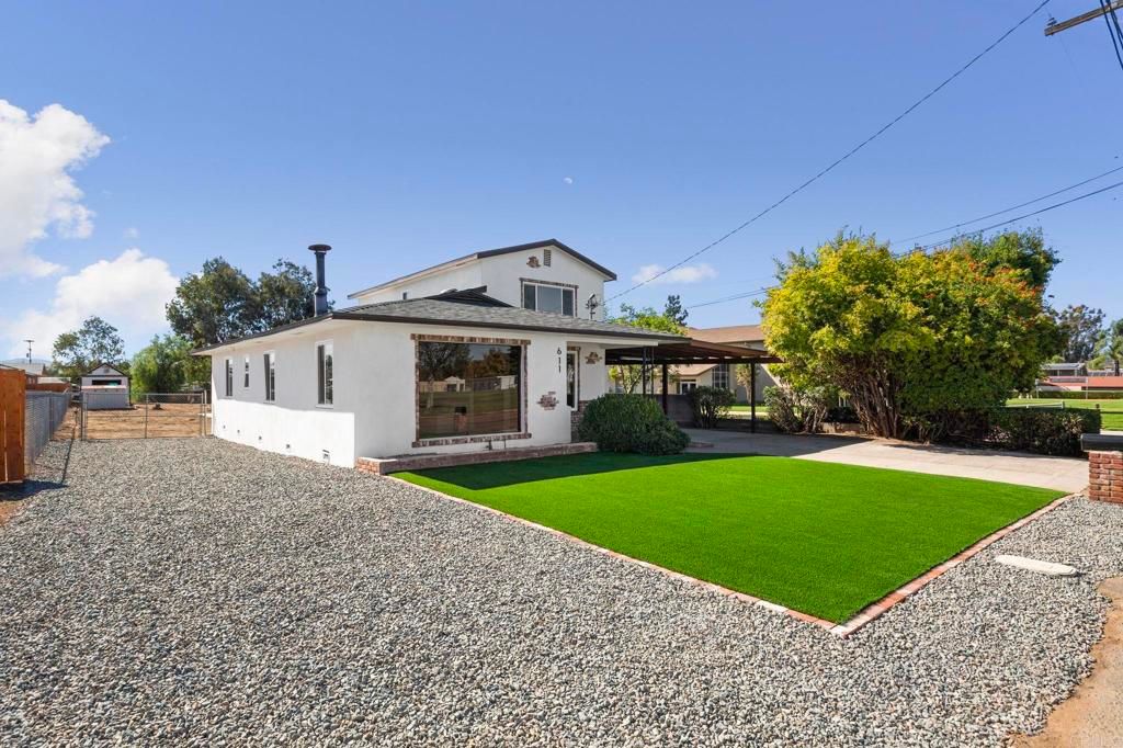 Image 40 of property listing at 611 9TH Street, Ramona, CA 92065