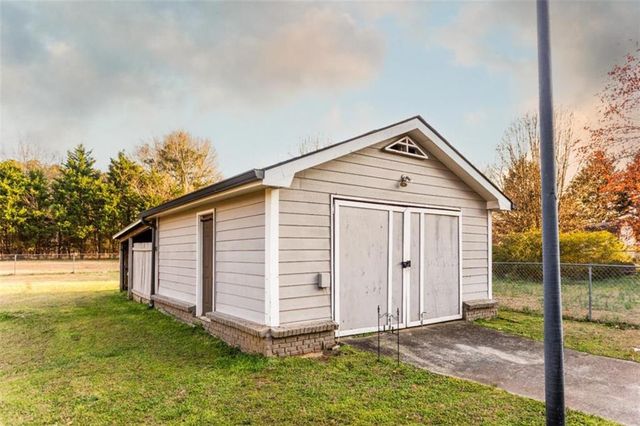 809 Parker Court, Monroe, GA 30656